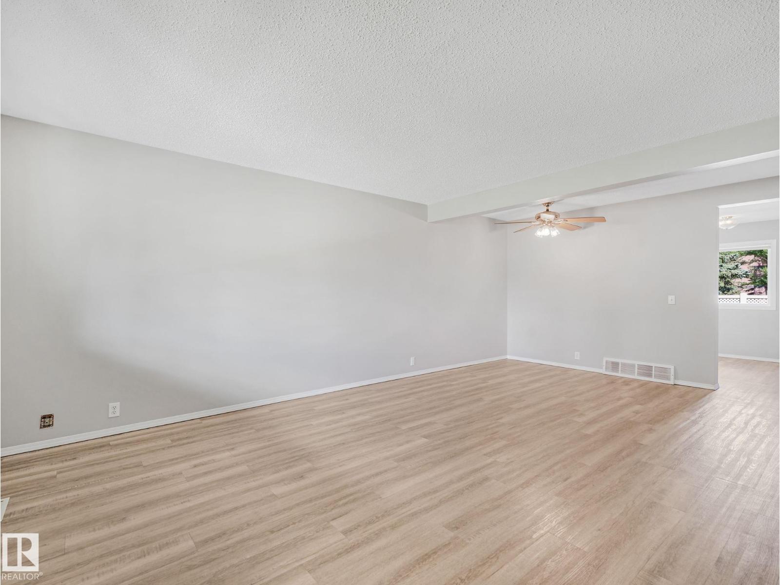 #55 13833 30 ST NW