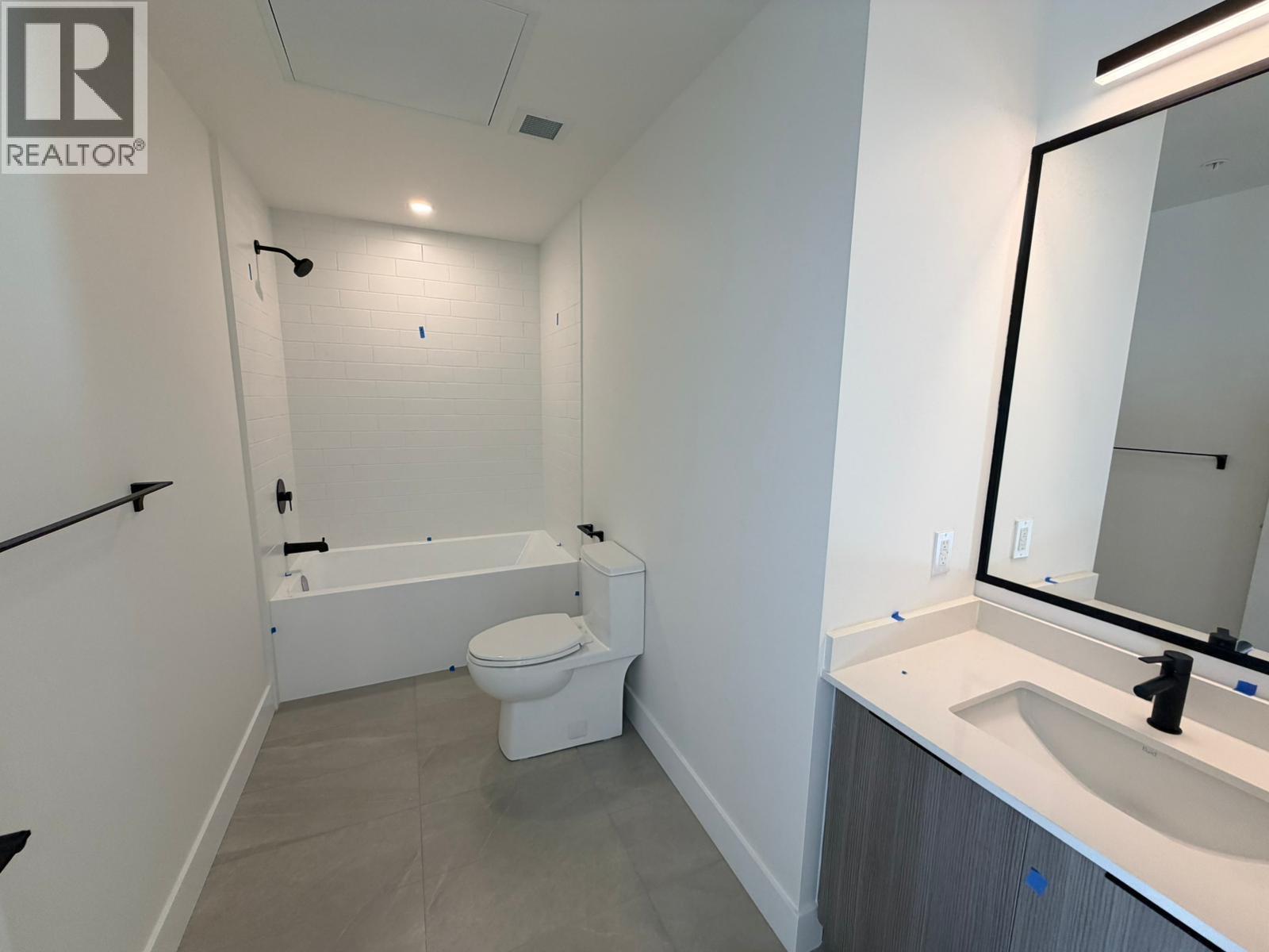 411 111 BULLER STREET