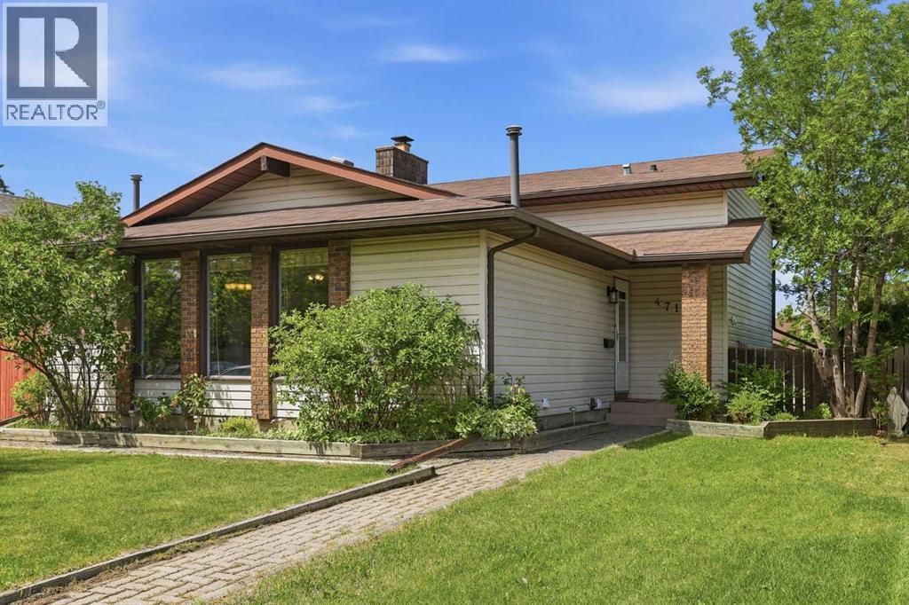 471 Berkley Crescent NW