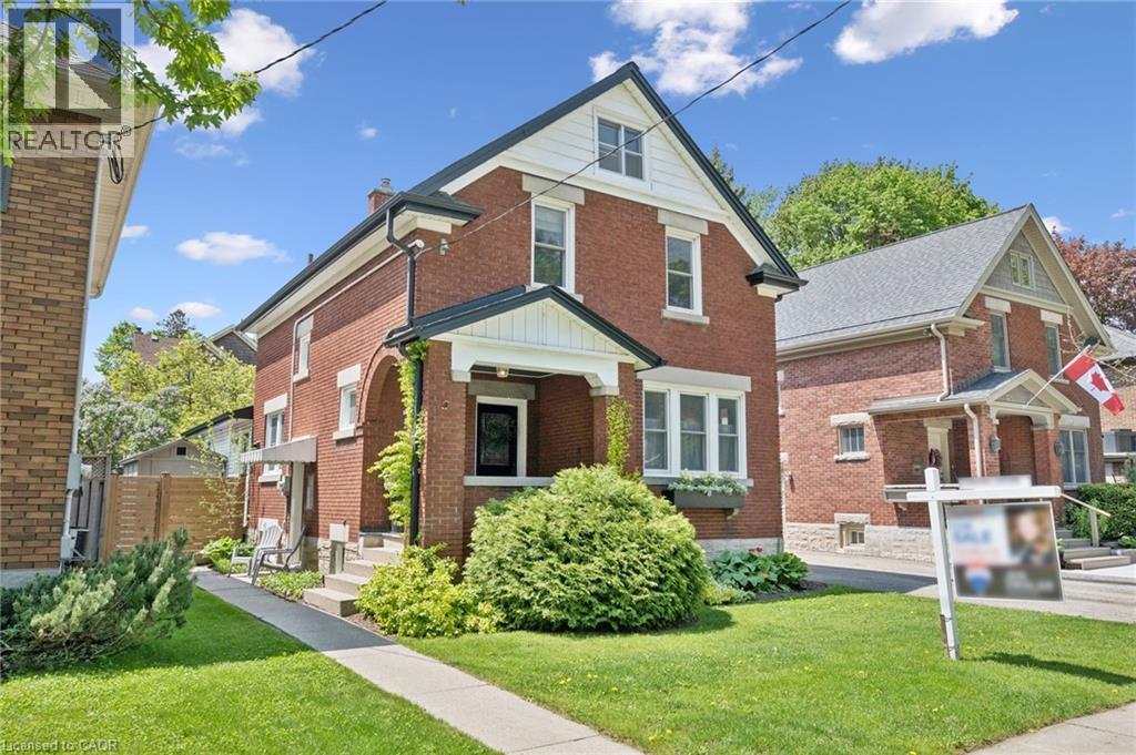 793 BELMONT Avenue W