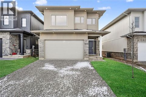 8868 ANGIE Drive Niagara Falls ON L2H3W8