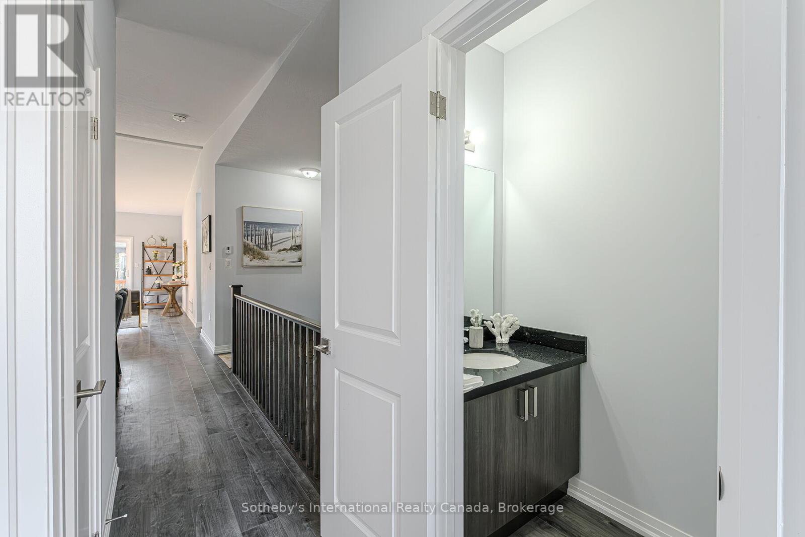 20 - 550 GREY STREET