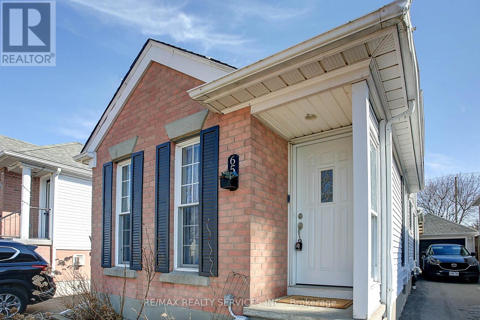 65 WAKE ROBIN DRIVE