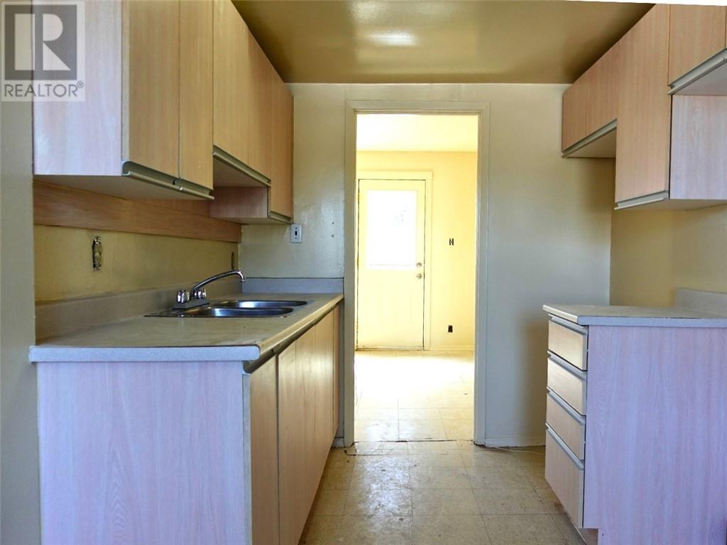 142-146 Gaudette Street