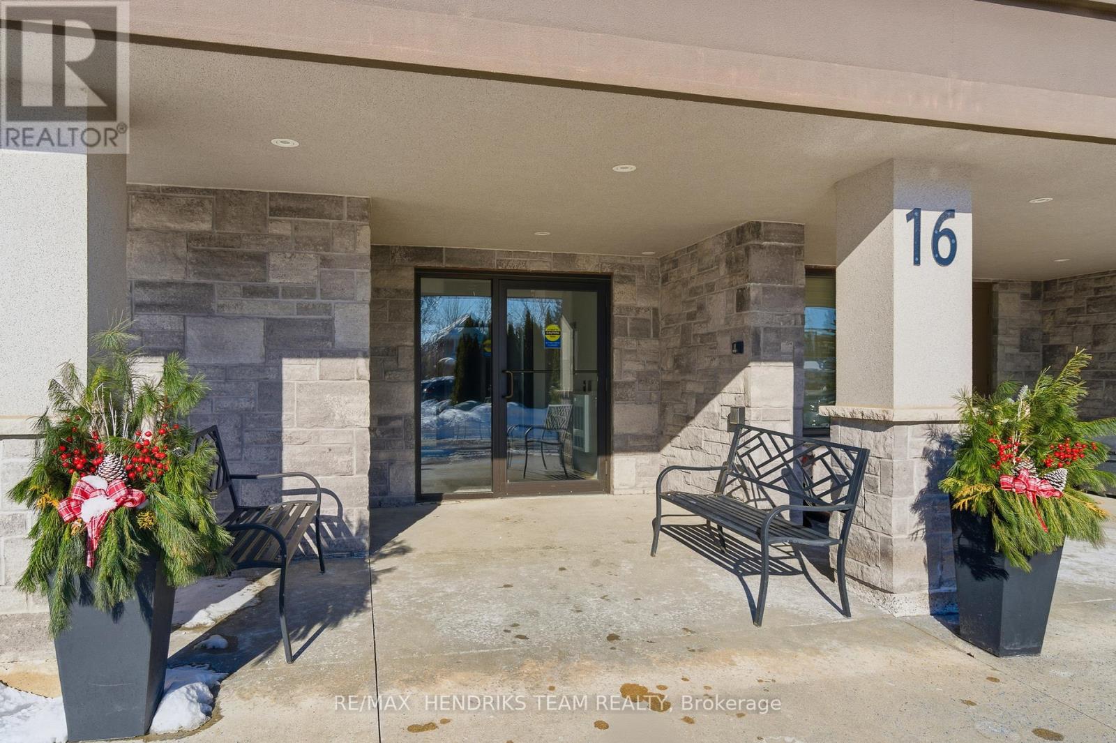 109 - 16 SULLIVAN AVENUE