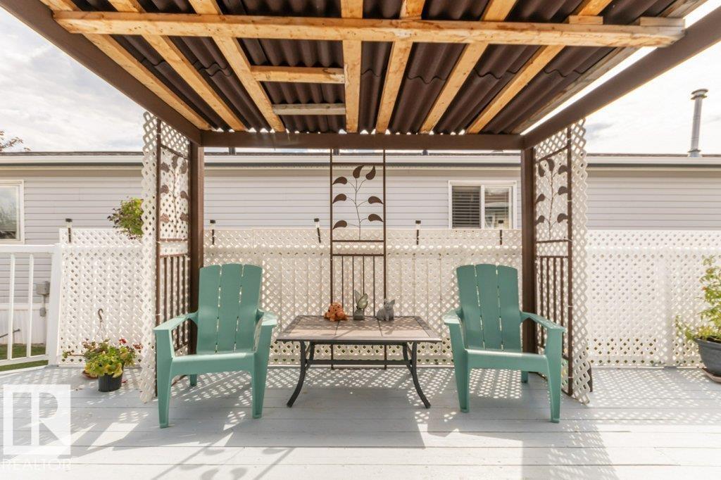416 Oak Wood CR NW