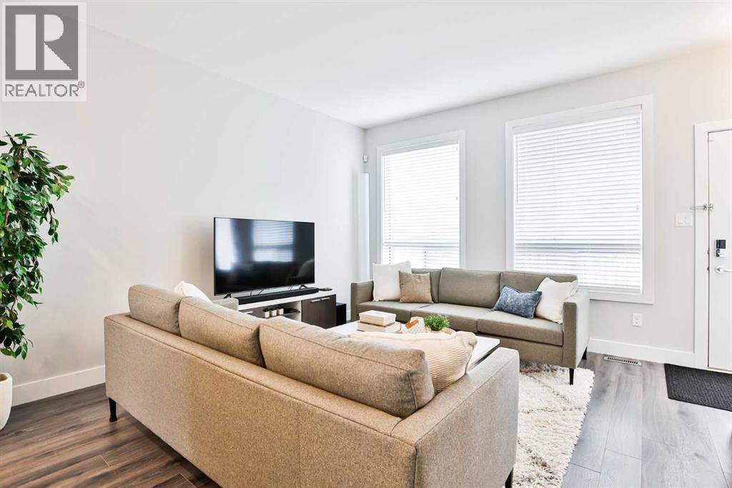 4347 Fairmont Gate S