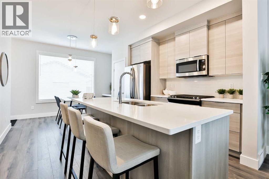 4347 Fairmont Gate S