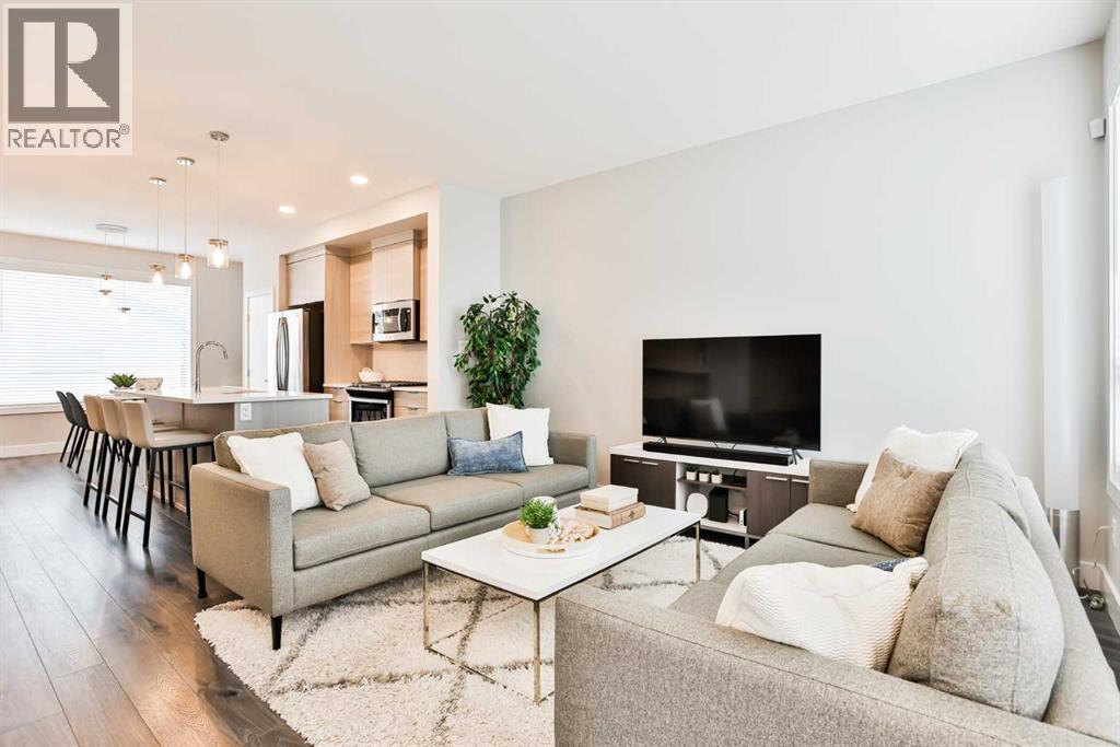 4347 Fairmont Gate S