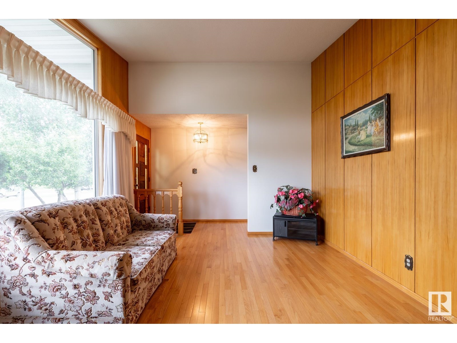 11531 51 AV NW
