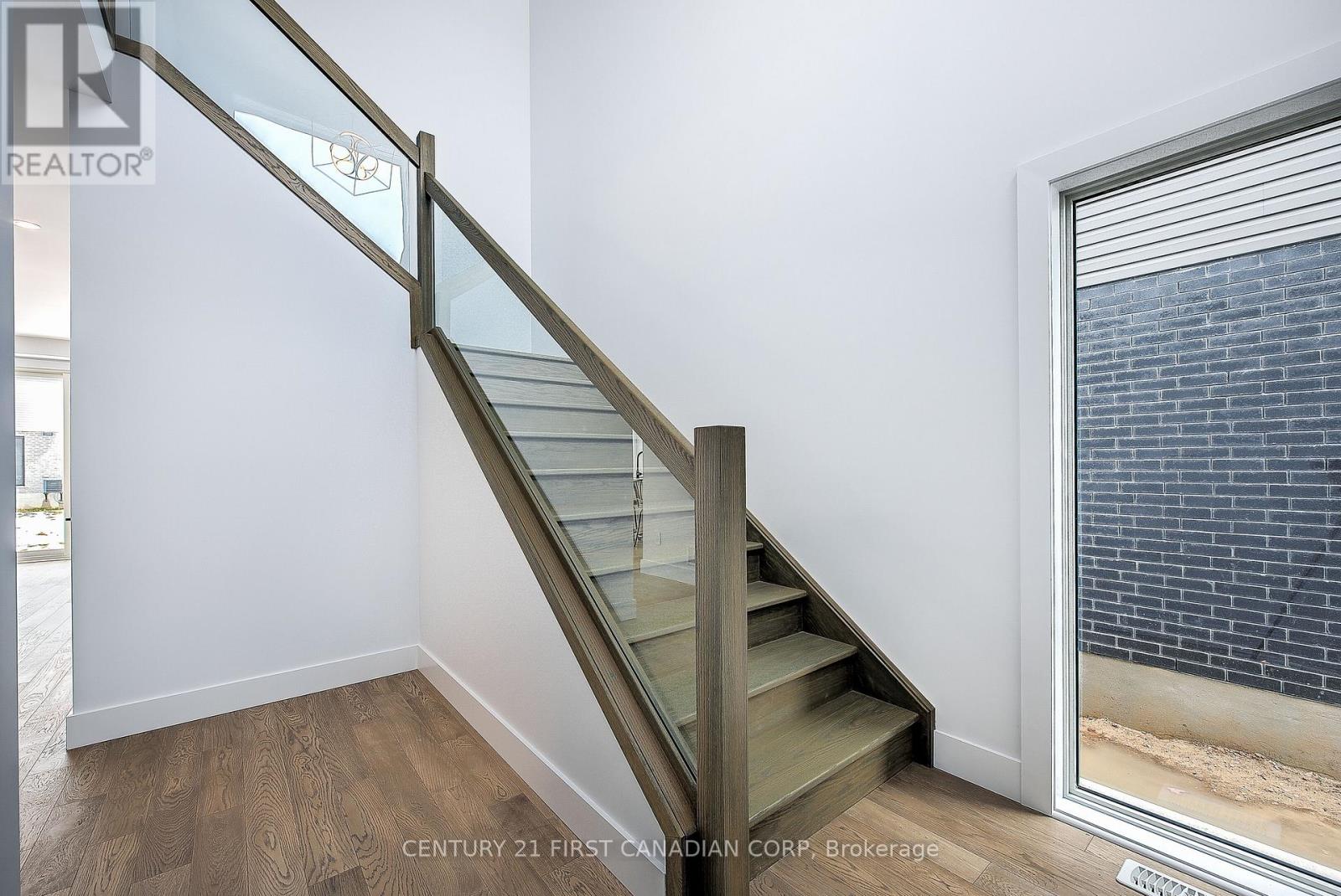 245 HESSELMAN CRESCENT