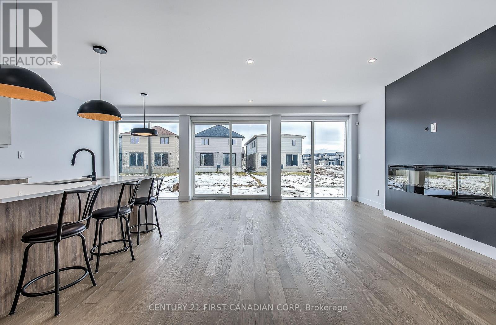 245 HESSELMAN CRESCENT