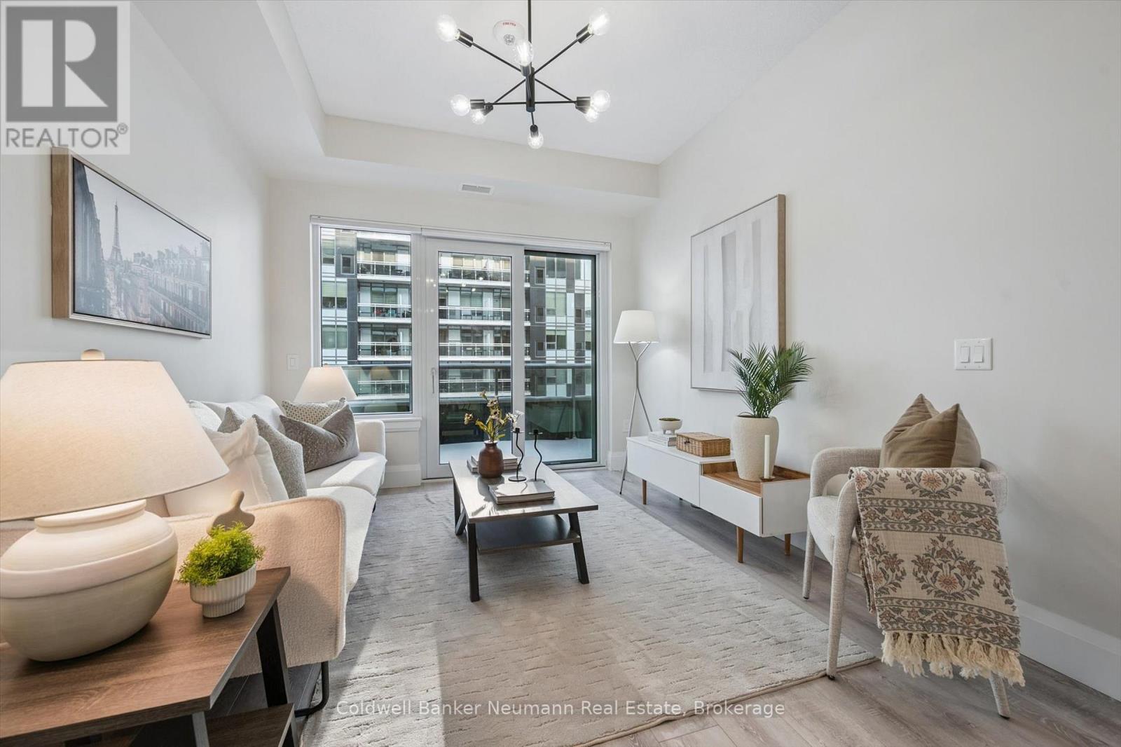 514 - 73 ARTHUR STREET S