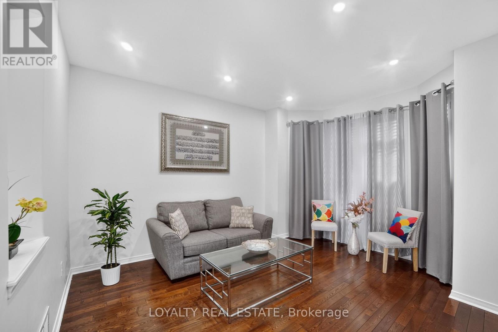 5 SOUTHAM STREET