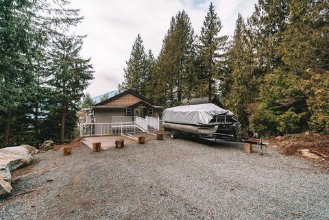 6960 ROCKWELL DRIVE|Harrison Lake Harrison Hot Springs BC V0M1A0