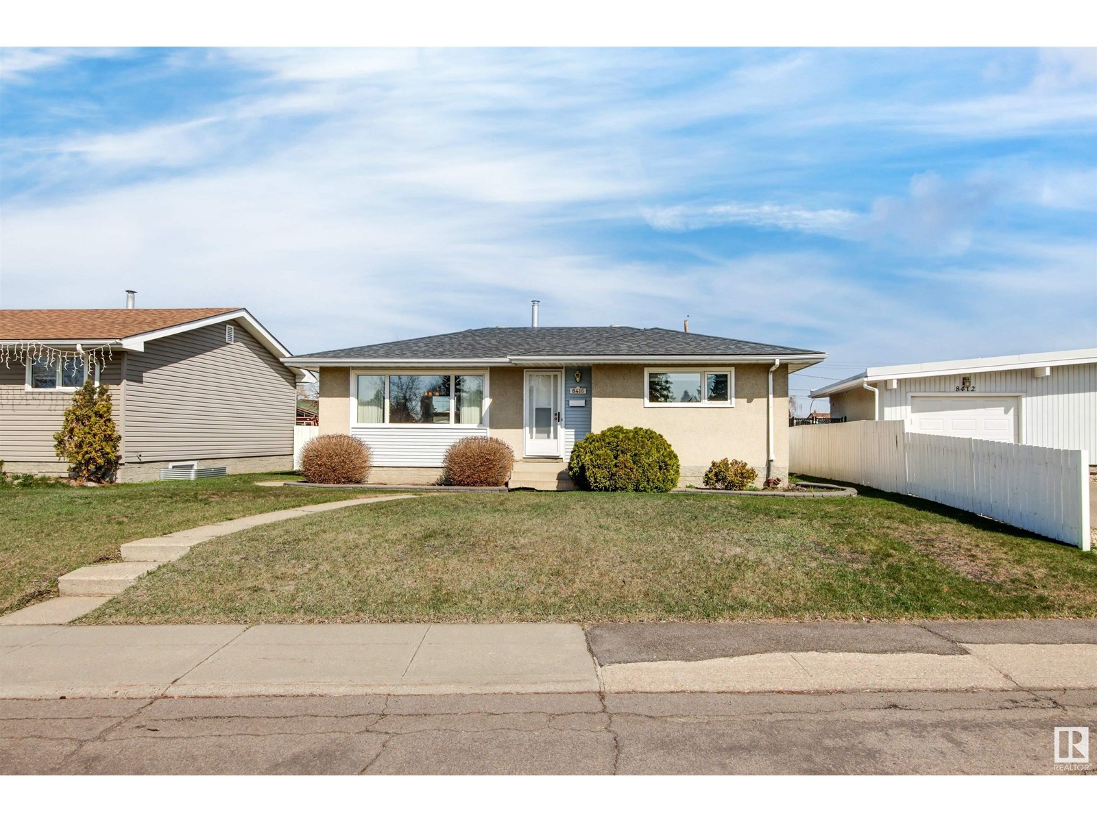 8416 135A AV NW