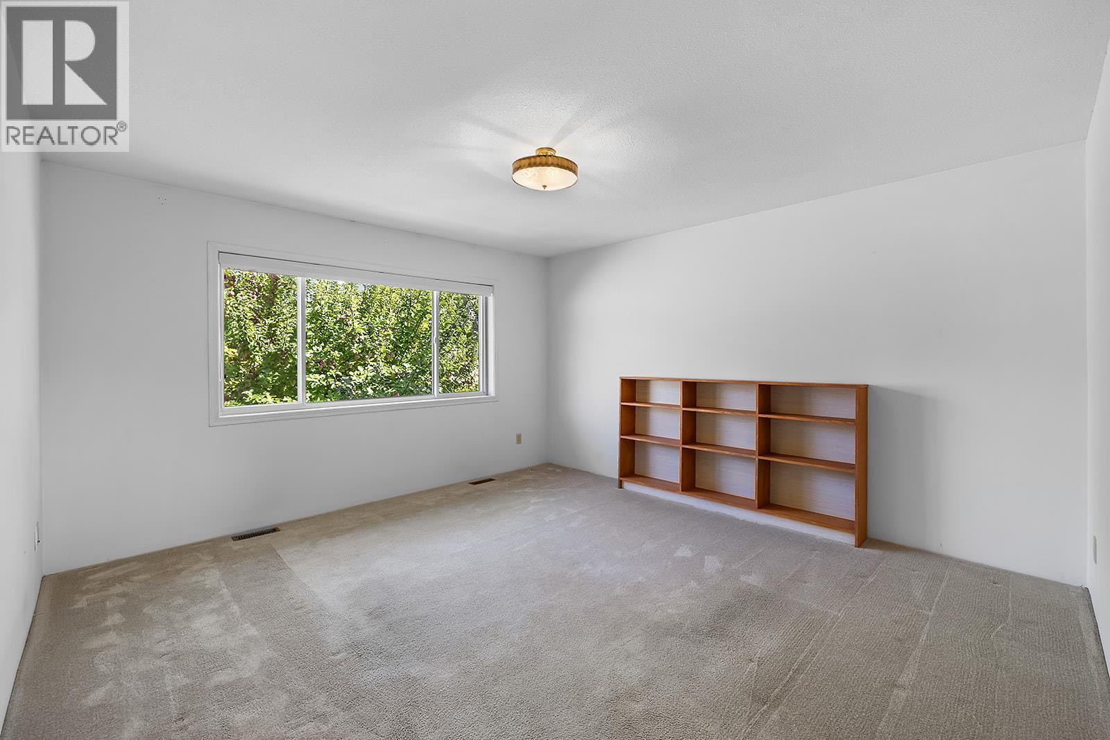 329 6th Ave S Avenue