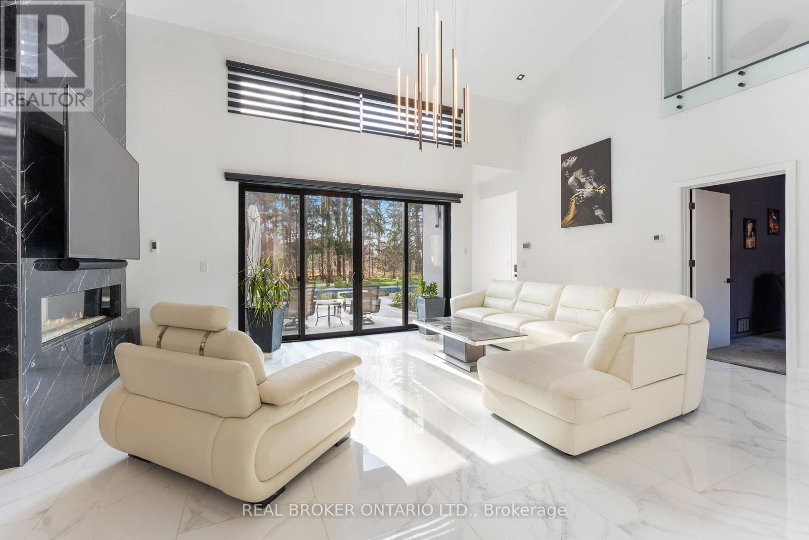 6 CAMPBELL FARM ROAD