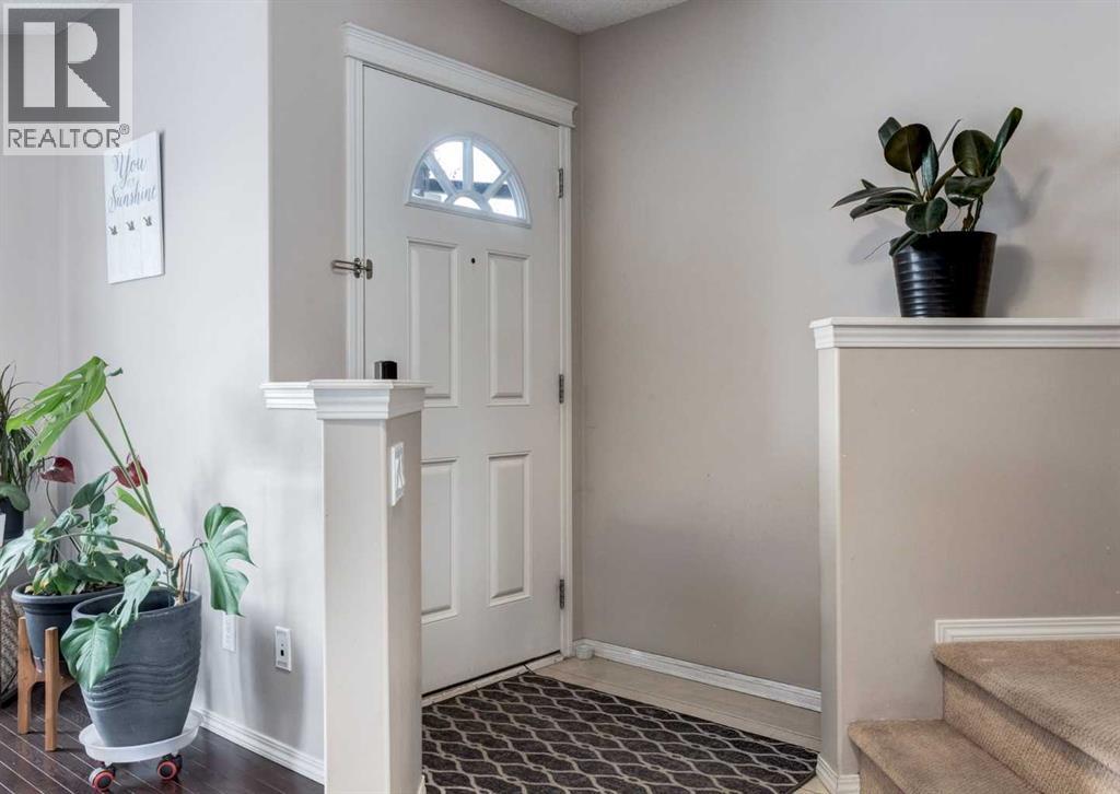 38 Autumn Crescent SE