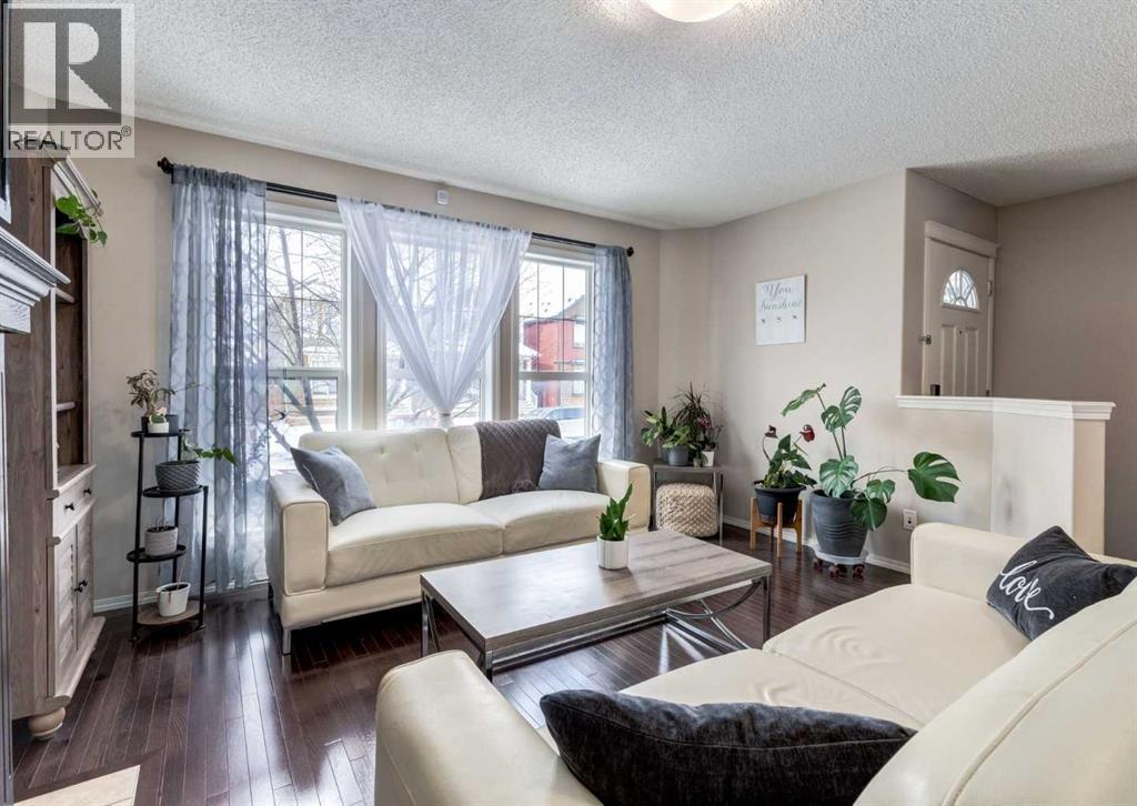 38 Autumn Crescent SE