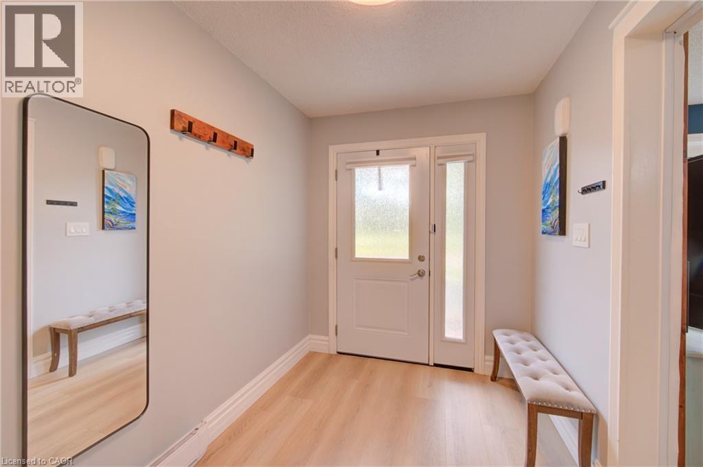 250 DINISON Crescent