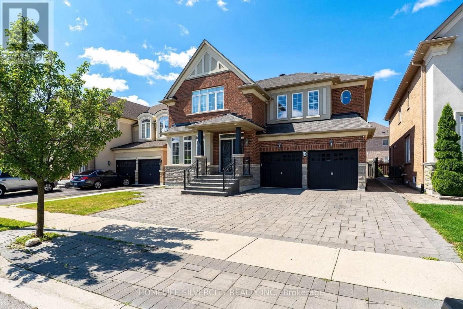 64 SCOTCHMERE CRESCENT