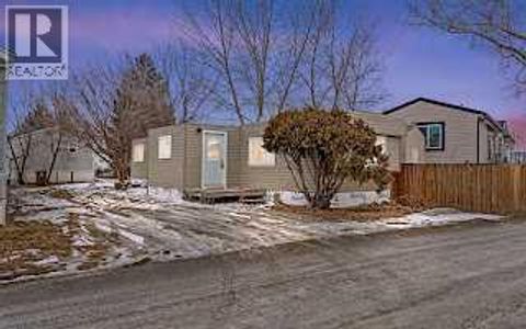 57, 6724 17  SE Calgary AB T2A0W5