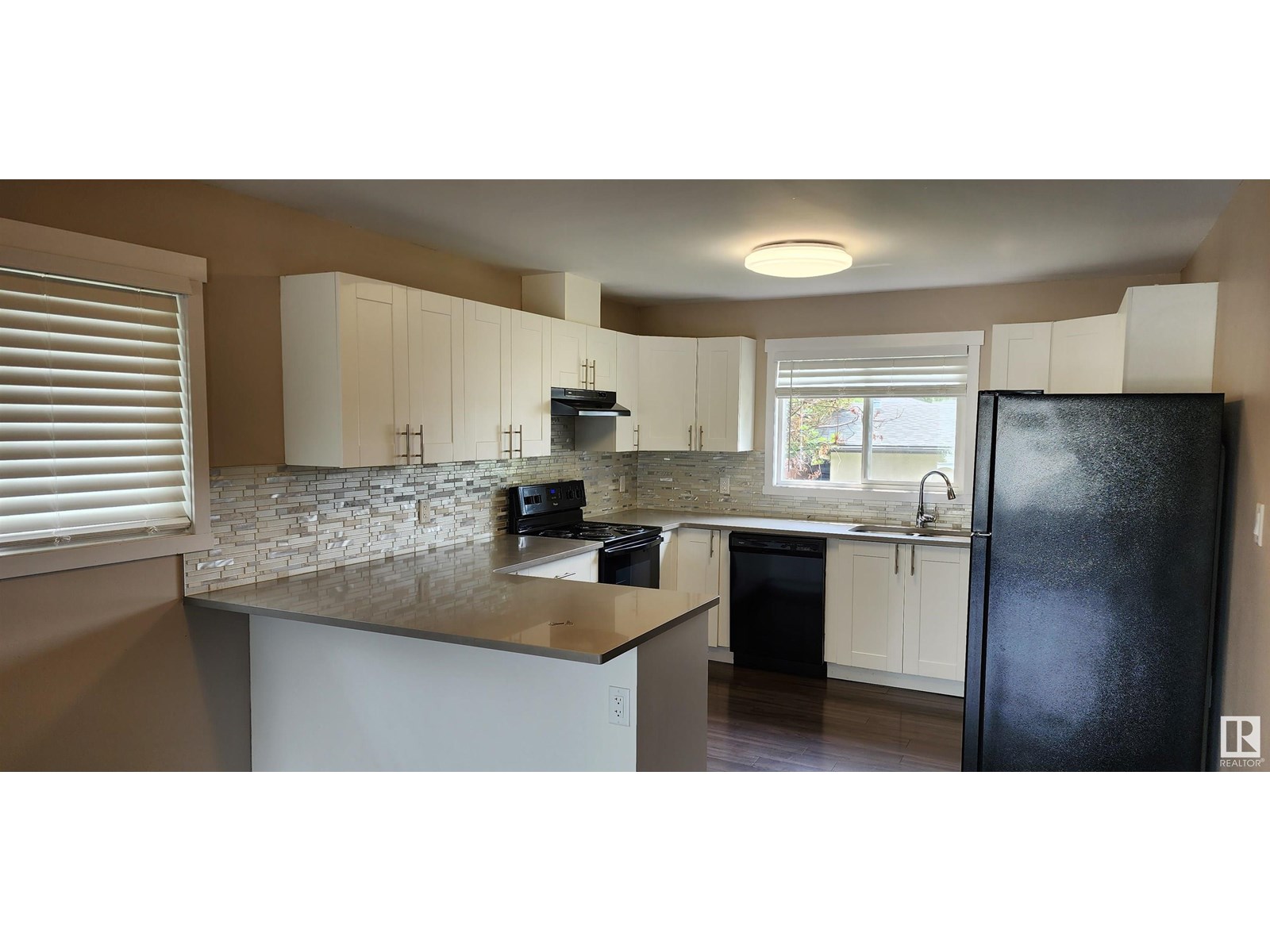 7227 152A AV NW