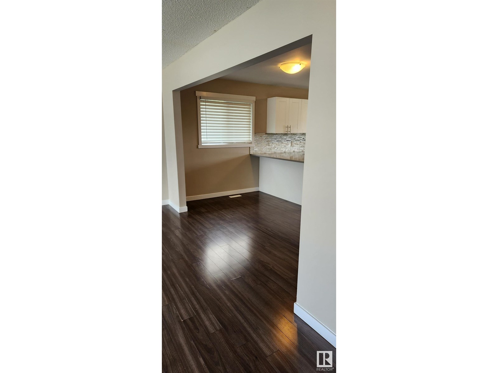 7227 152A AV NW