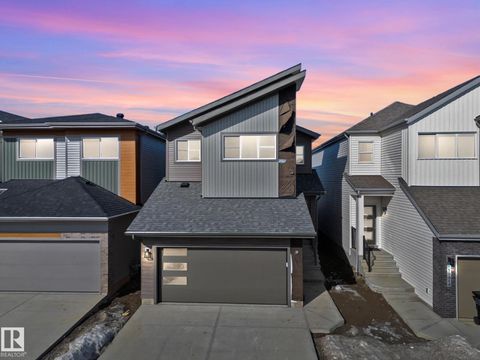 19418 22A AV NW Edmonton AB T6M3J2