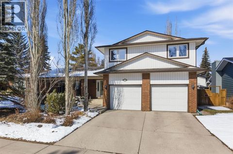 352 Oakside Circle SW Calgary AB T2V4K4