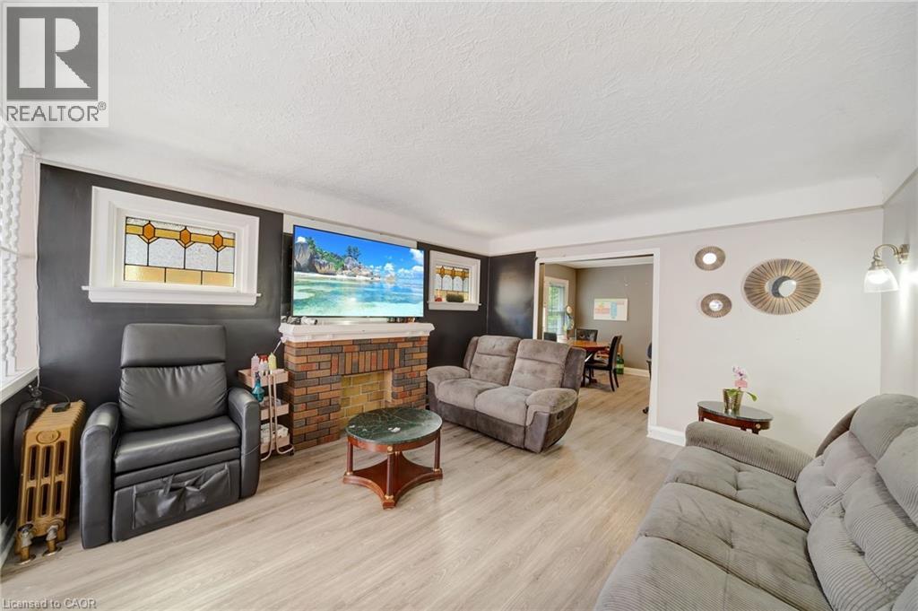 33 FITZGERALD Street