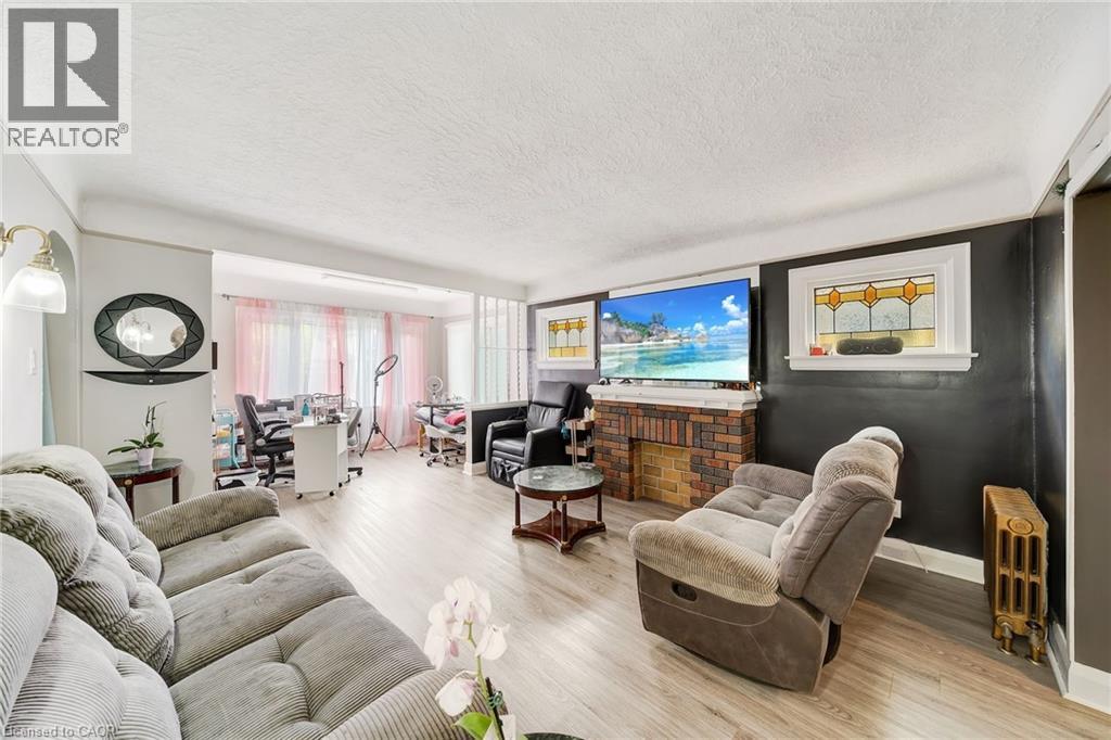 33 FITZGERALD Street