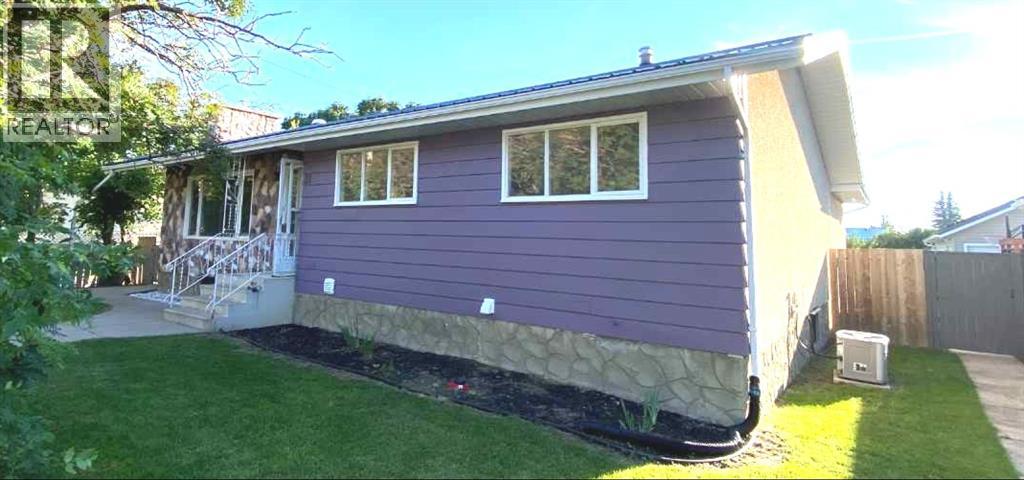 31 10 Street W