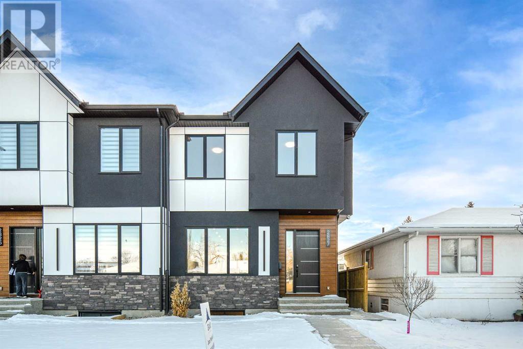 2827 Cochrane Road NW