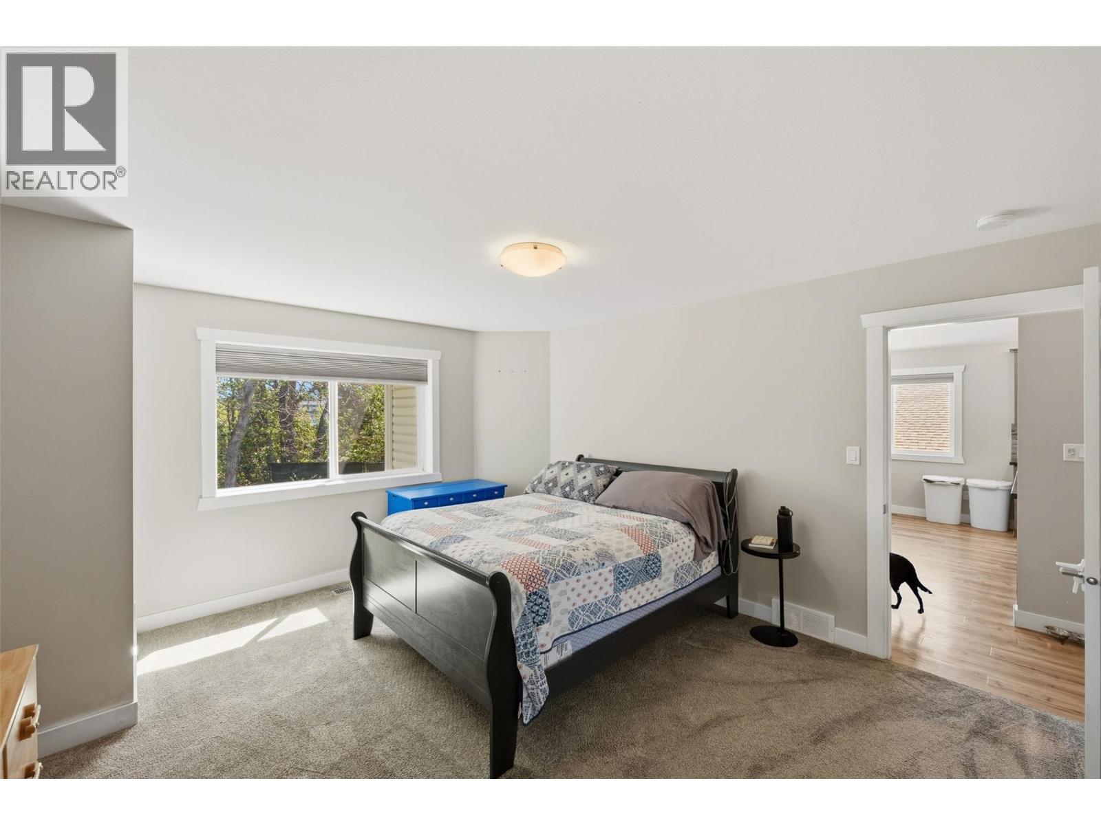28 Huth Avenue