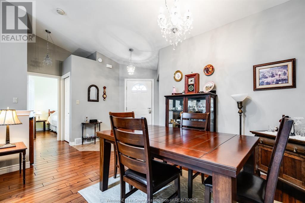 12 LEONARD DRIVE