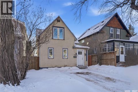 Property photo of 209 28th street w, saskatoon, SK s7l0k4