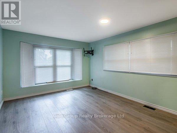 806201 OXFORD RD 29 ROAD N