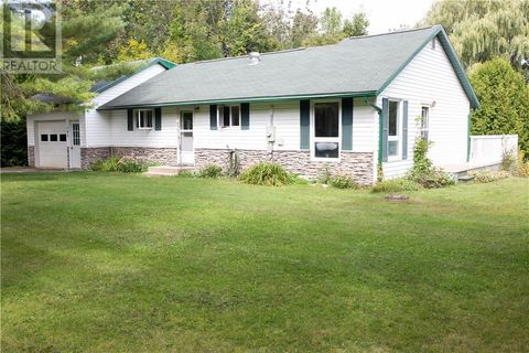 149 Limberlost Lane Mindemoya ON P0P1S0