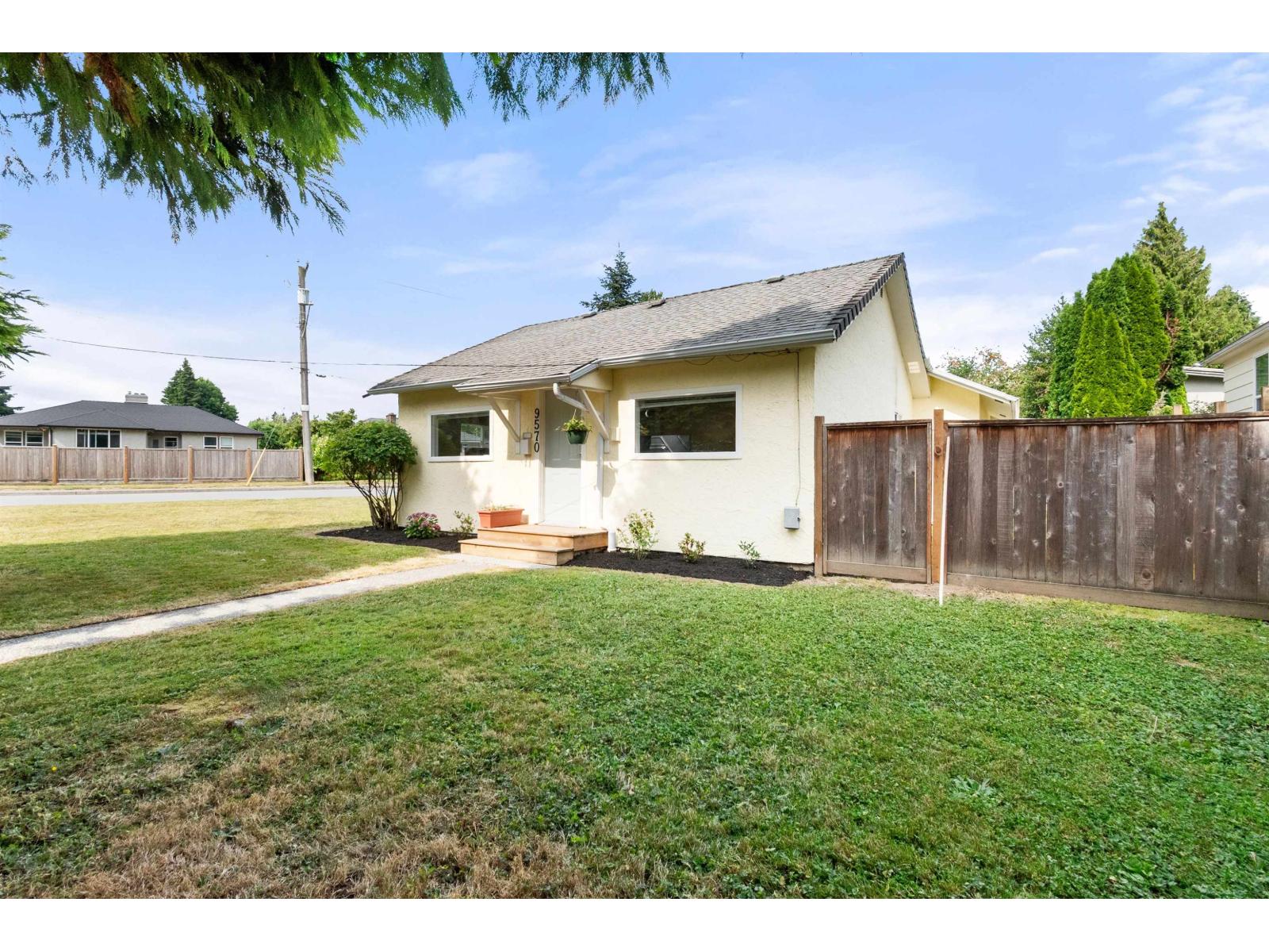 9570 VICTOR STREET|Chilliwack Proper East