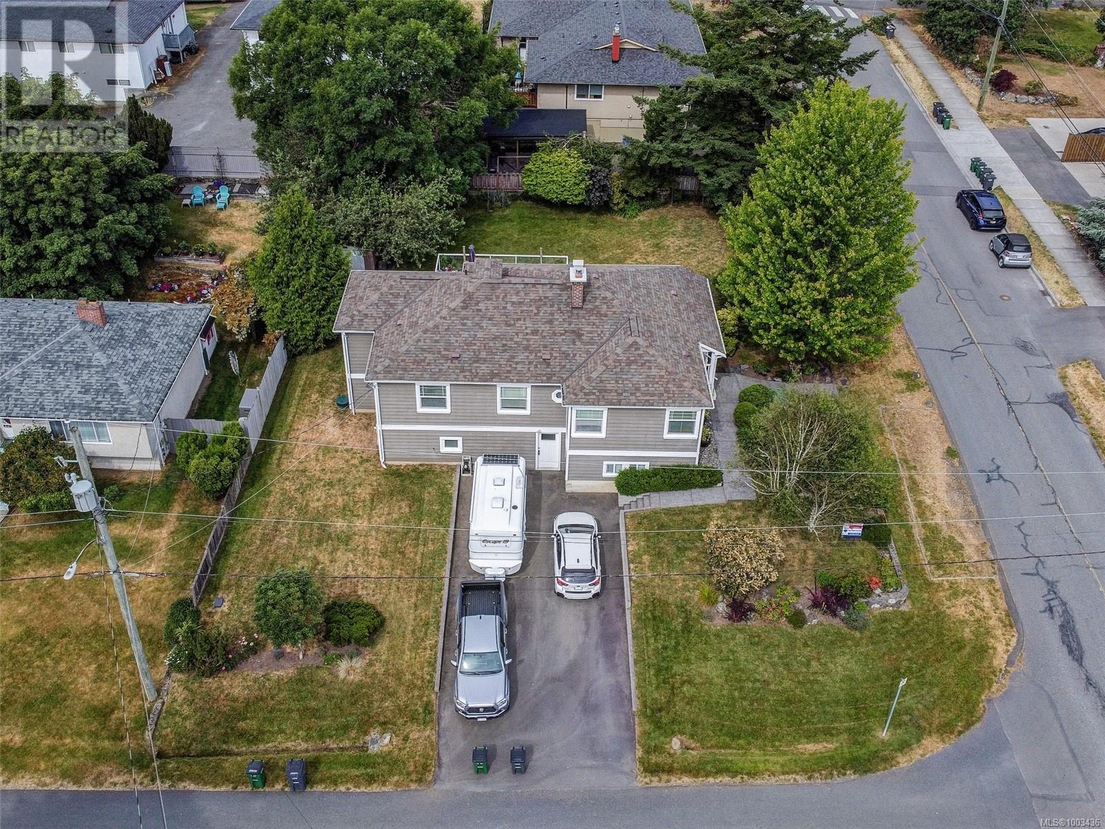 1575 McRae Ave