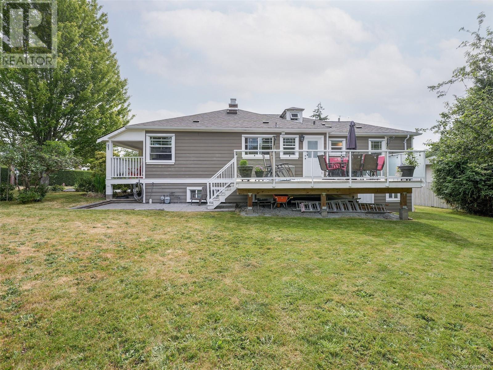 1575 McRae Ave