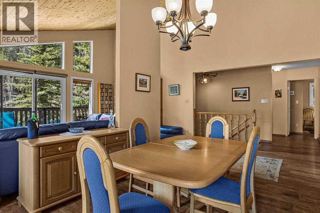 1054 Evergreen Circle