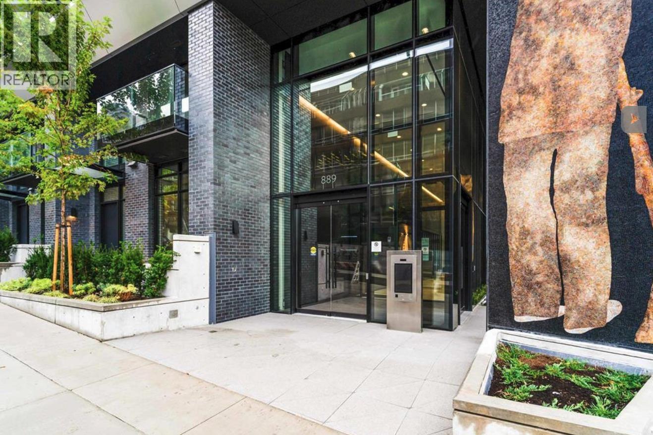 801 889 PACIFIC STREET