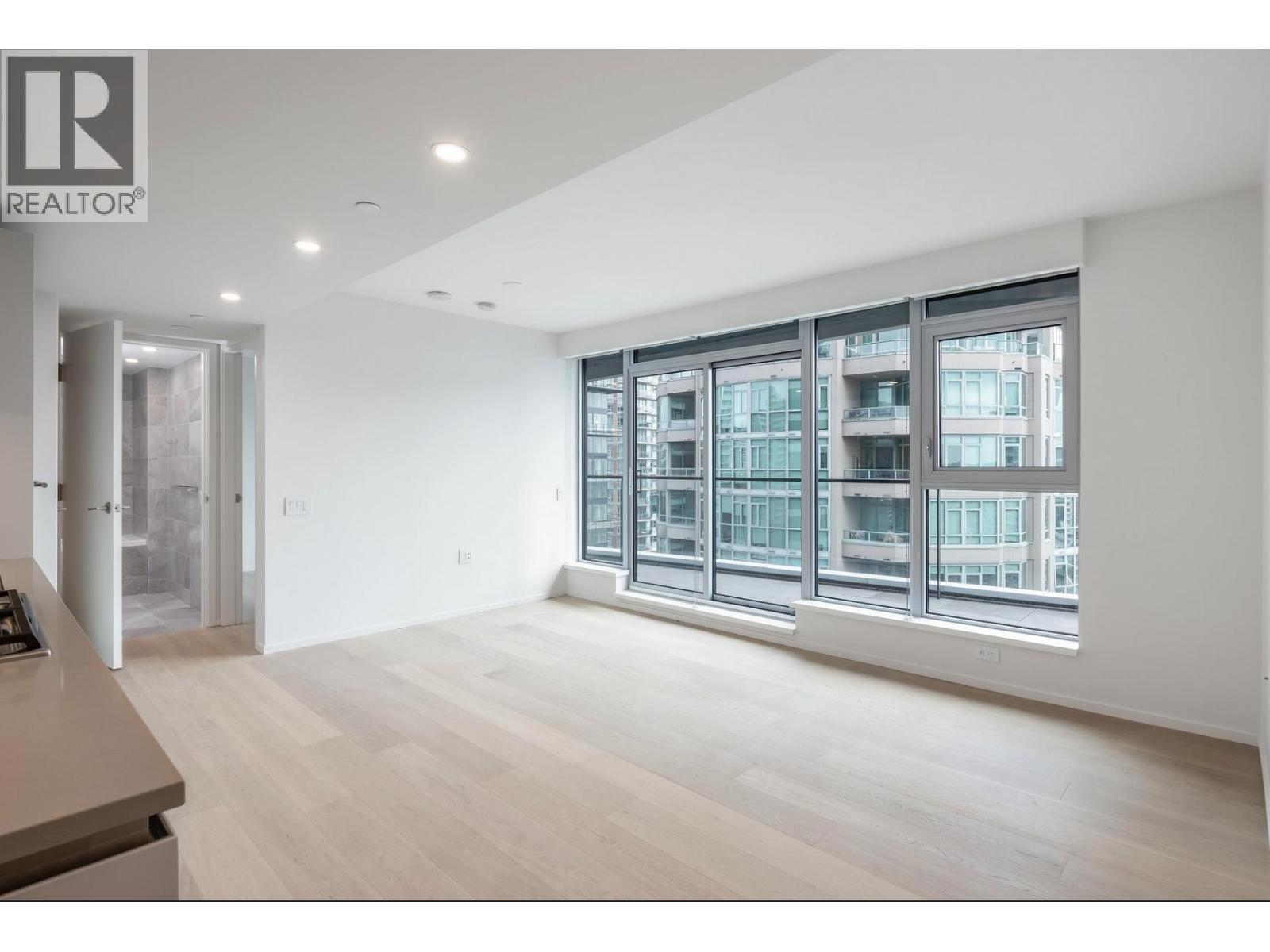 801 889 PACIFIC STREET