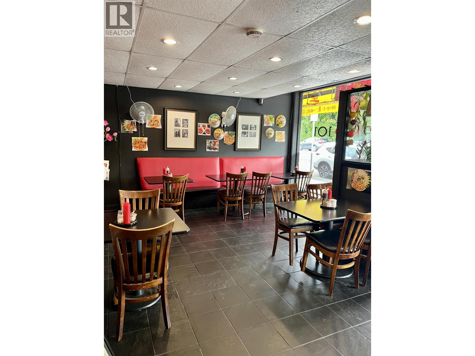 5937 HASTINGS STREET