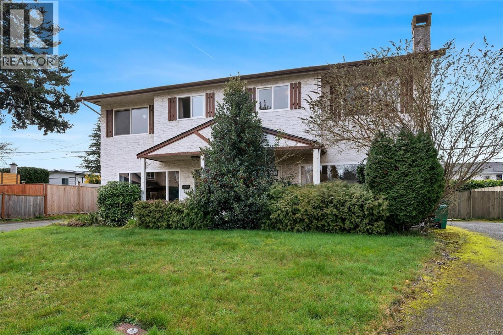 1725/1727 Ashdale Pl