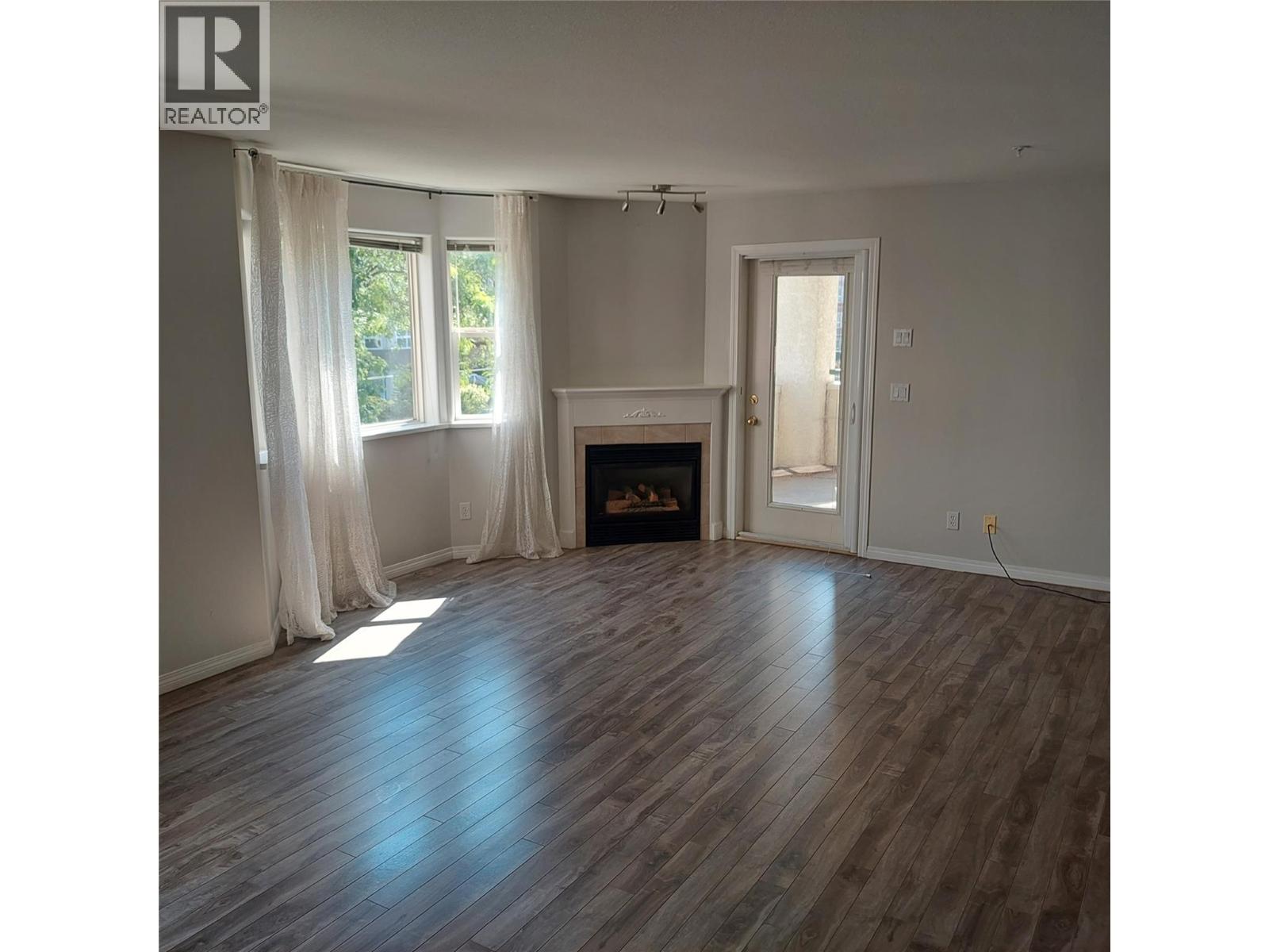 1950 Durnin Road Unit# #206