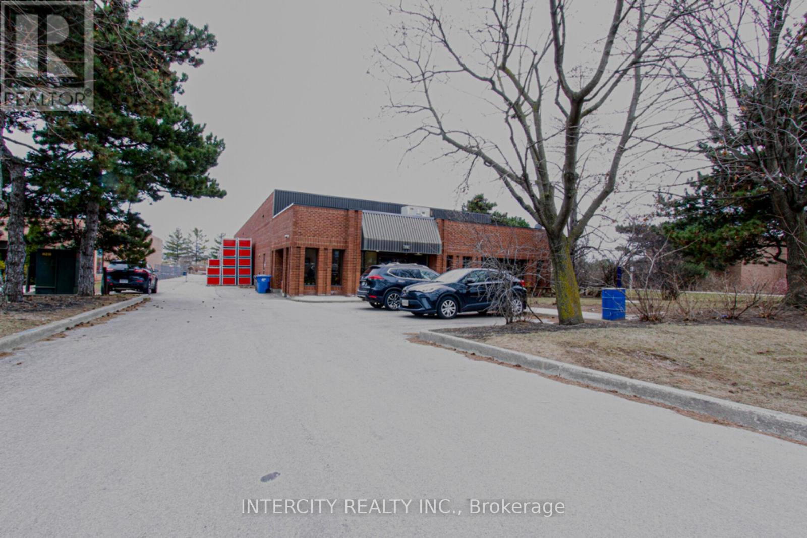 1132 SOUTH SERVICE ROAD W